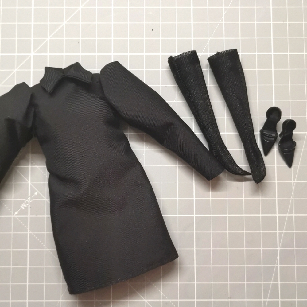 Barbie Signature Silkstone Best in Black Outfit Set